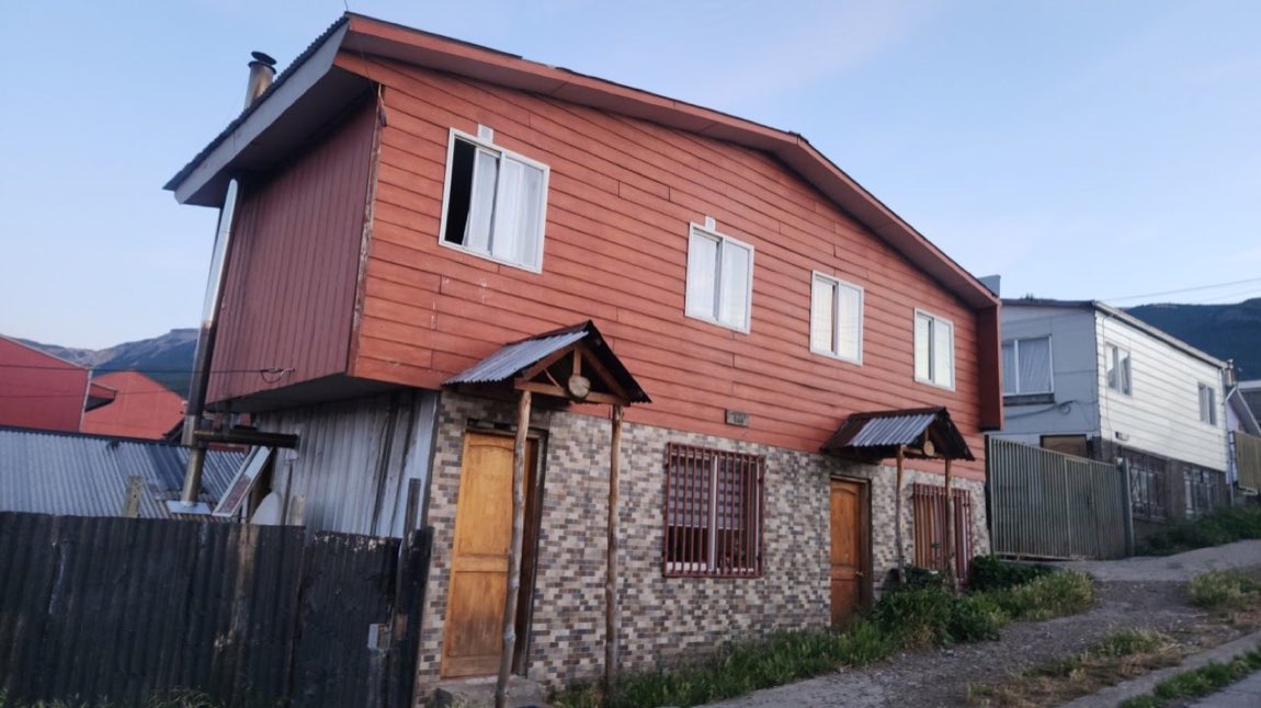 Propiedad con tres casas, sector alto, Coyhaique